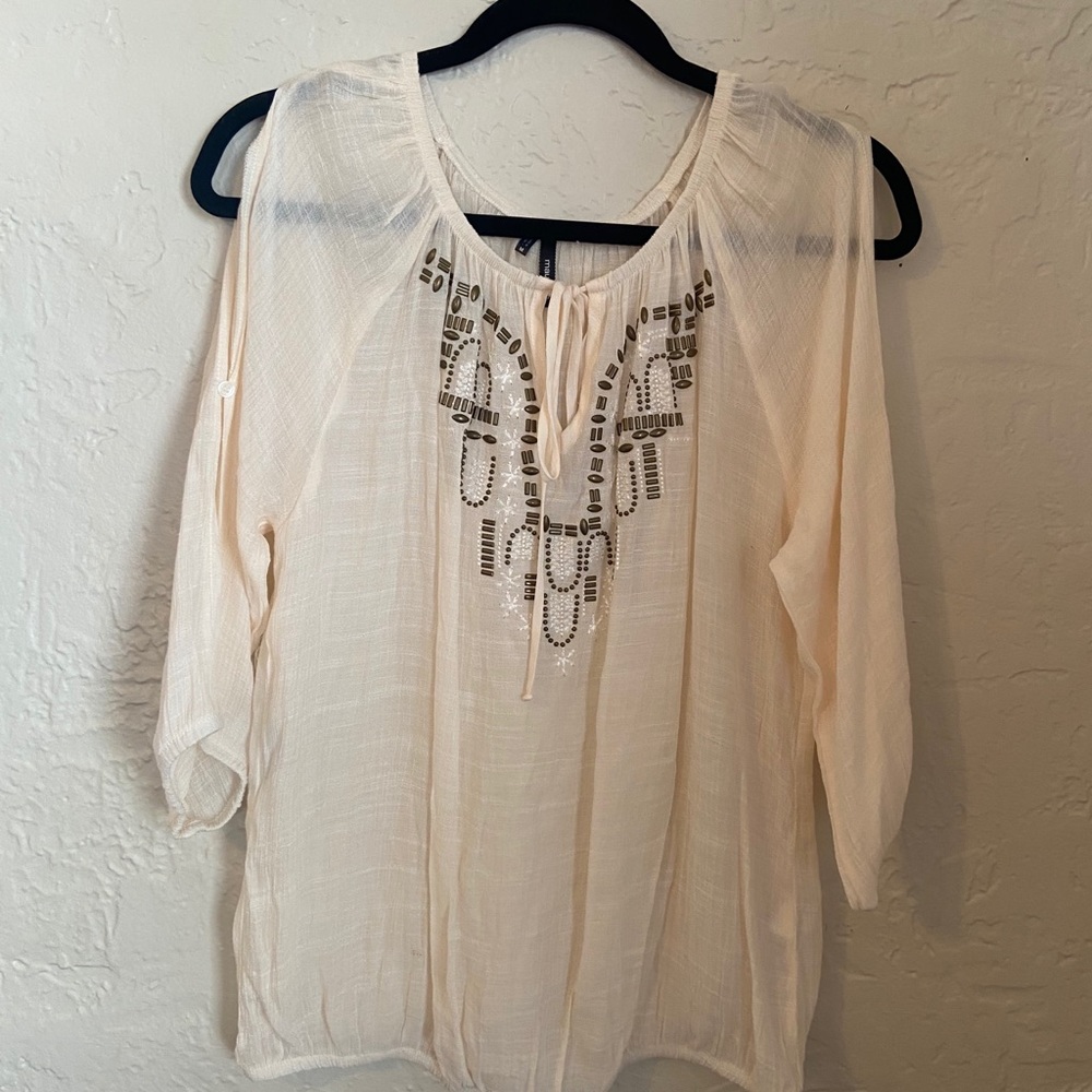 Maurice’s top size medium EUC